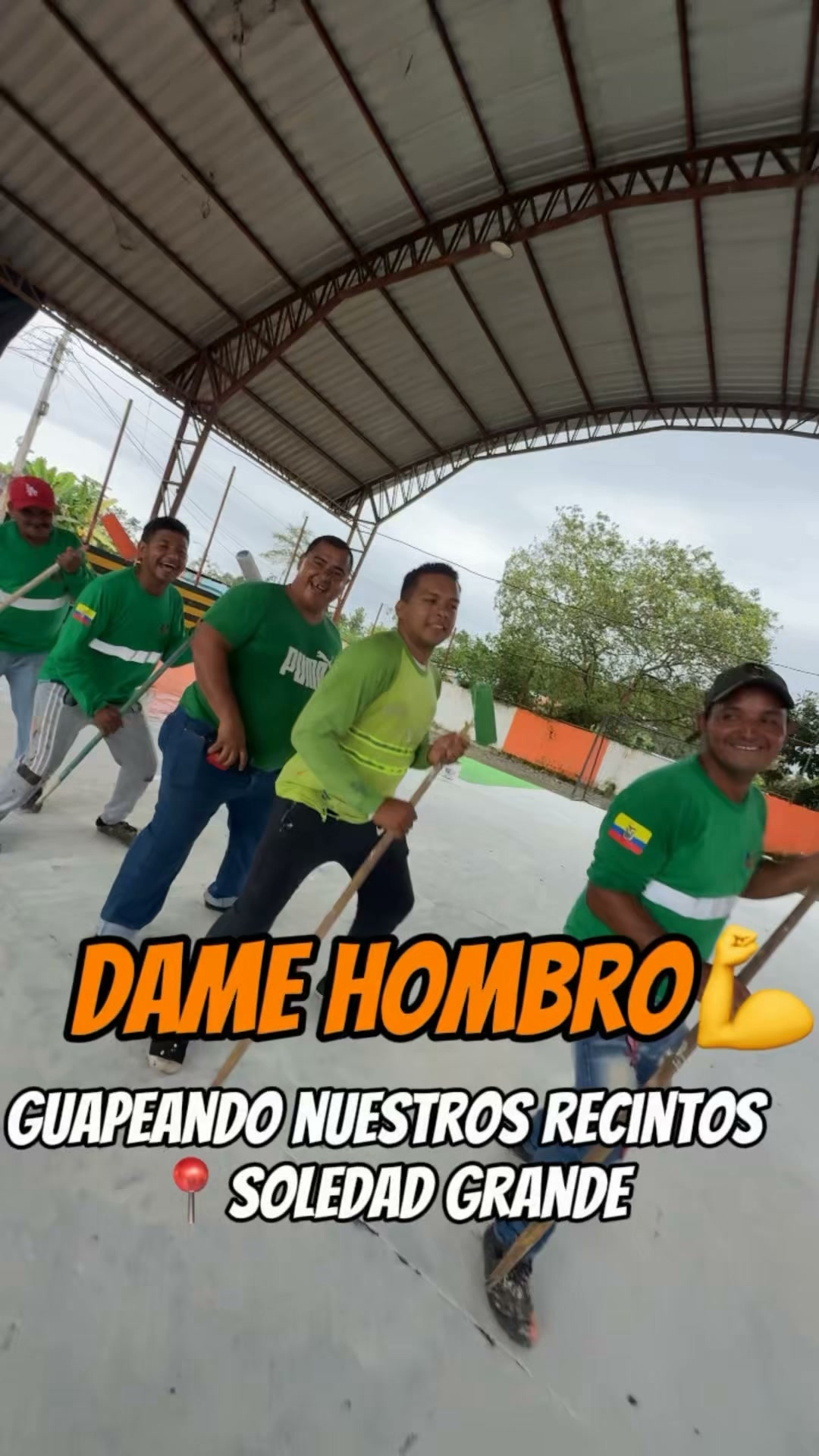 Equipo de Simón Bolívar combina limpieza urbana con ritmo musical