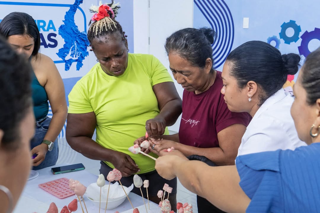 Prefectura del Guayas abre inscripciones para cursos gratuitos en Simón Bolívar