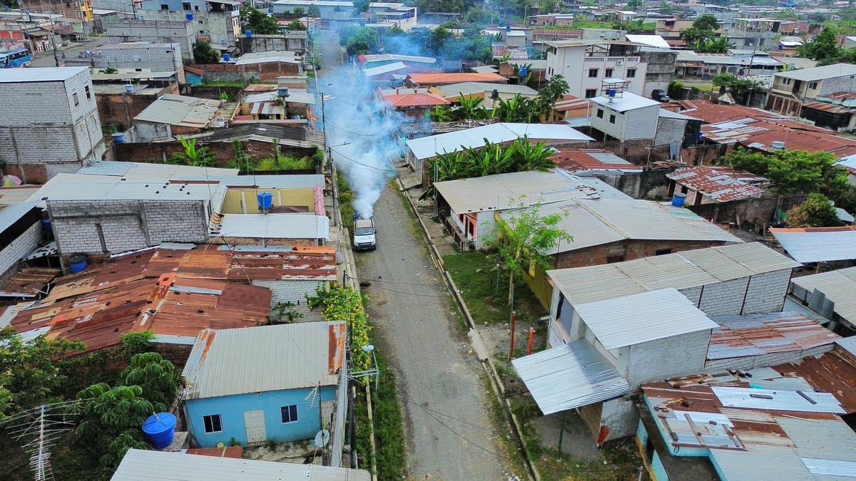 Milagro fumiga La Pradera contra el dengue en etapas 4, 5 y 6