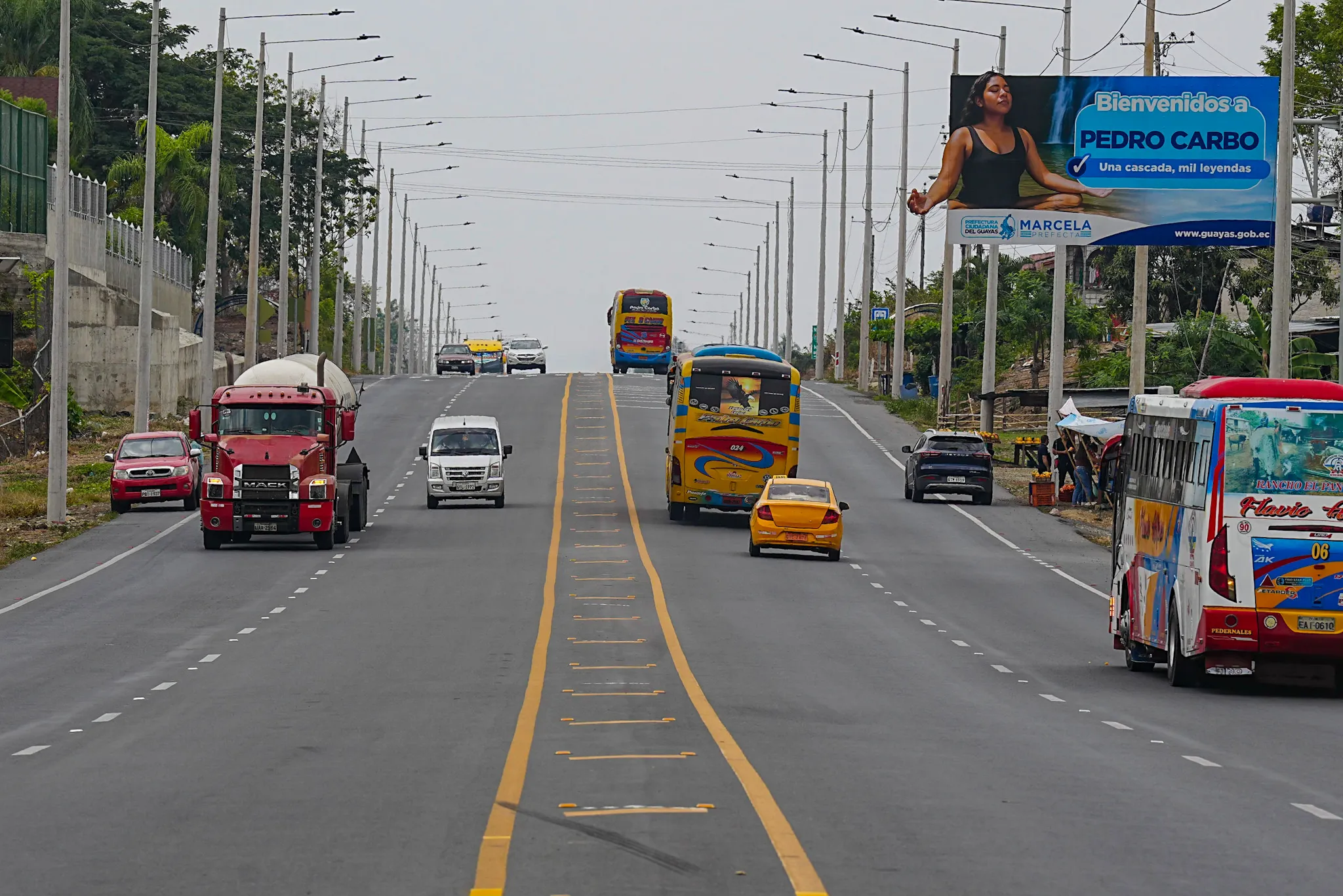 Prefectura del Guayas reporta 200 mil vehículos en carreteras concesionadas durante fin de año