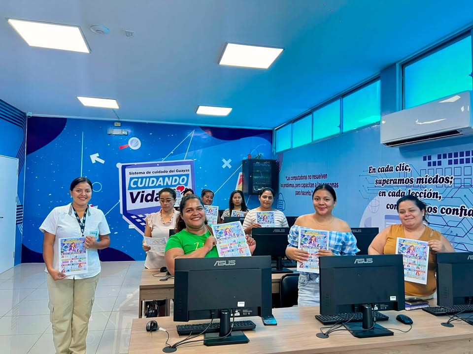 Simón Bolívar ofrece cursos gratuitos de marketing digital e IA para emprendedores