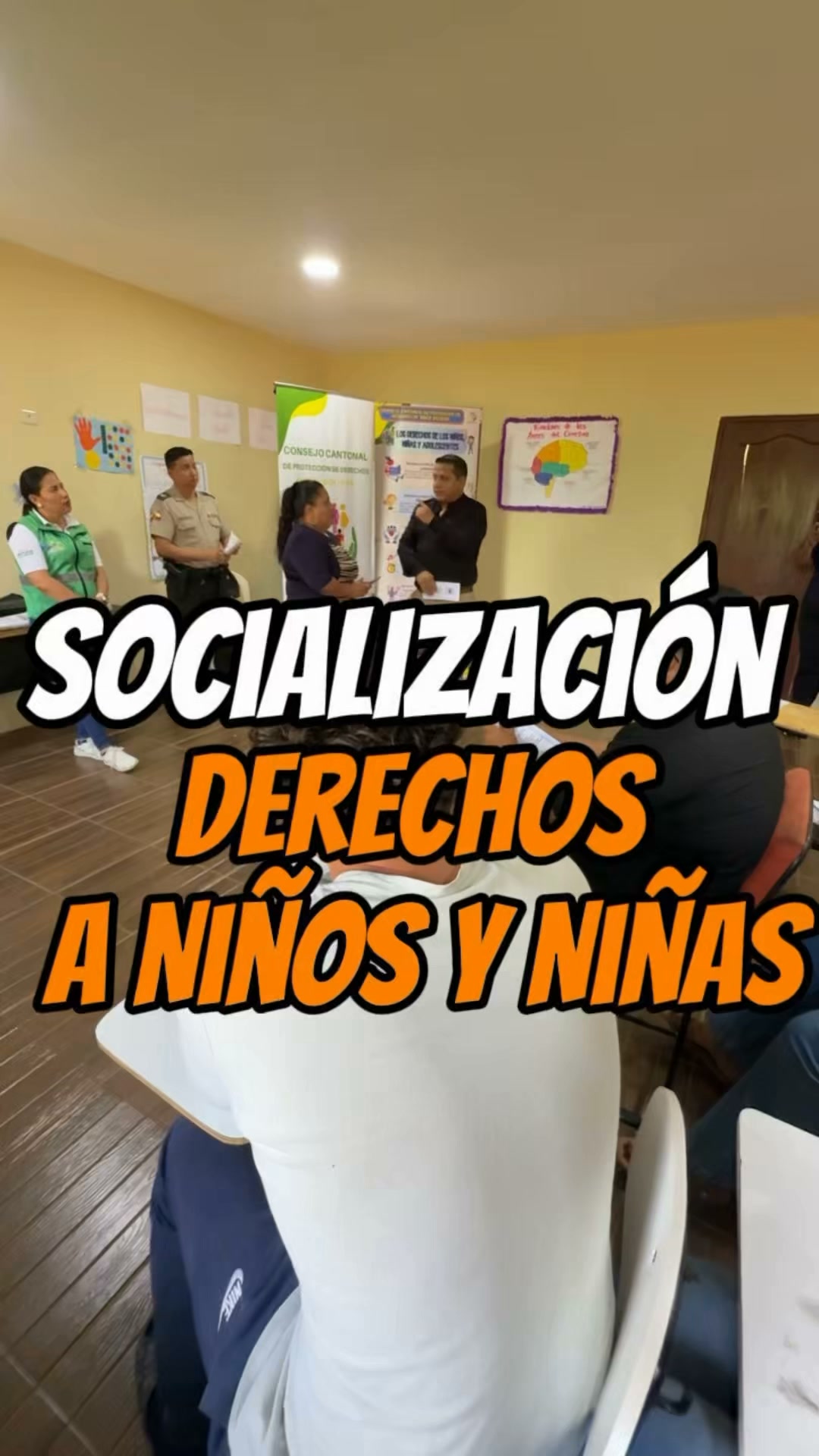 Niños de la Escuela Municipal de Música y Arte aprenden sobre sus derechos